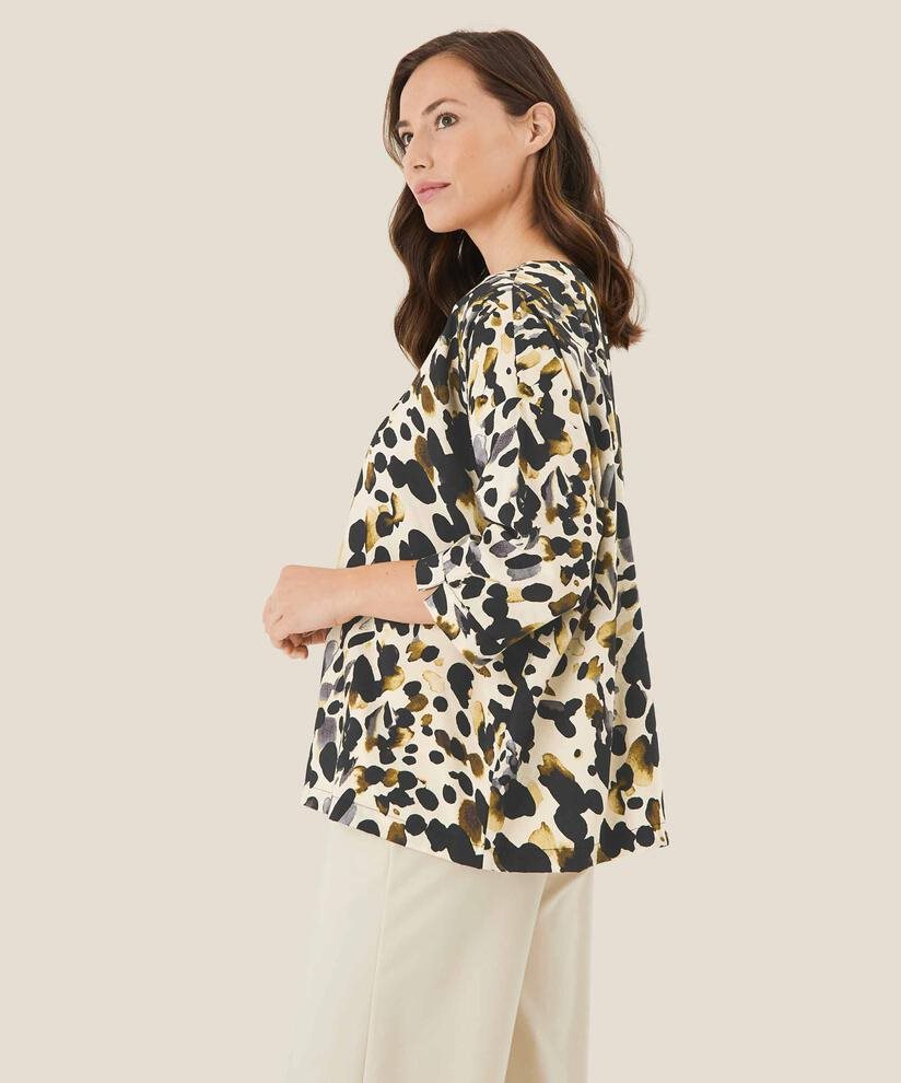 Masai kleding nieuw binnen cheap