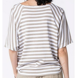 Overview second image: Oska T-shirt Toeneo Saffron