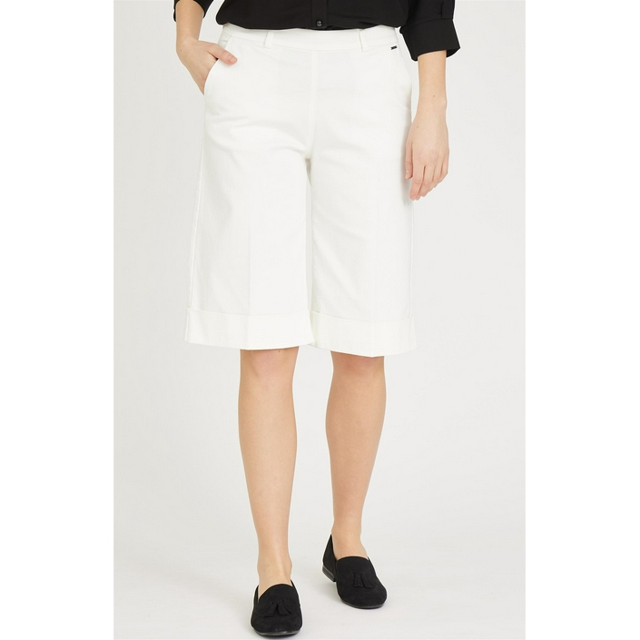 Korte-Broek-LauRie-210303125248