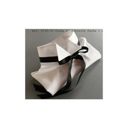 Overview second image: Weitfeld Kraag Liv