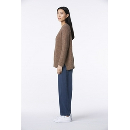 Overview second image: Oska Pullover Altida Soil
