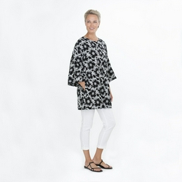 Overview second image: Ritva Falla Tuniek  Viola